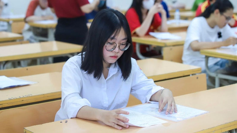 Bộ GD-ĐT lên tiếng về đáp án môn ngữ văn trên mạng xã hội