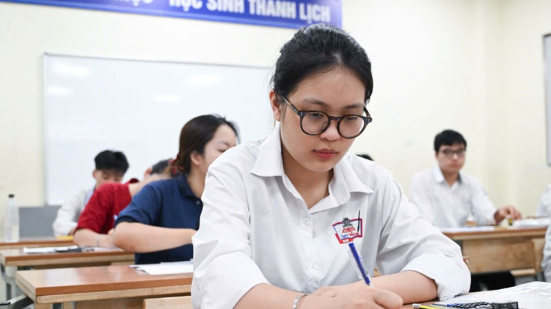 Thí sinh đau đầu chọn nguyện vọng vì đoán chắc điểm toán, tiếng Anh thấp