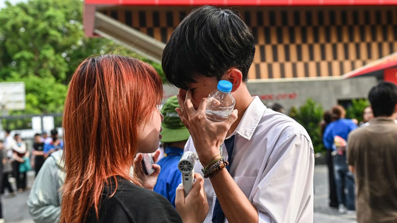 Thí sinh đau đầu chọn nguyện vọng vì đoán chắc điểm toán, tiếng Anh thấp