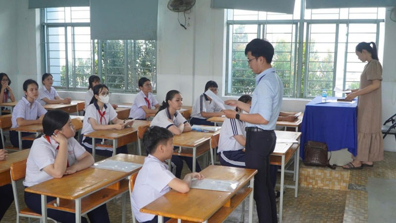 TPHCM: Rộng cửa vào lớp 10 công lập