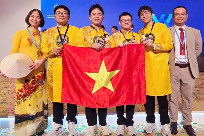 Lần đầu tiên học sinh Việt Nam giành 4 huy chương vàng Olympic hóa học quốc tế