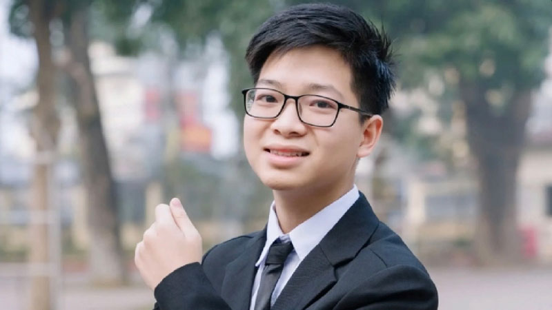 Thủ khoa chia sẻ bí quyết đạt điểm 30/30 thi tốt nghiệp THPT 2025