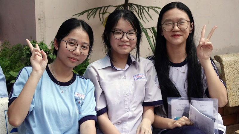 Tuyển sinh lớp 10 tại TP.HCM năm 2026 sau sáp nhập: Vừa thi tuyển vừa xét tuyển