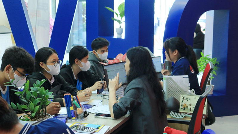 Tuyển sinh Đại học năm 2025: Cân não chọn ngành học, đăng ký xét tuyển