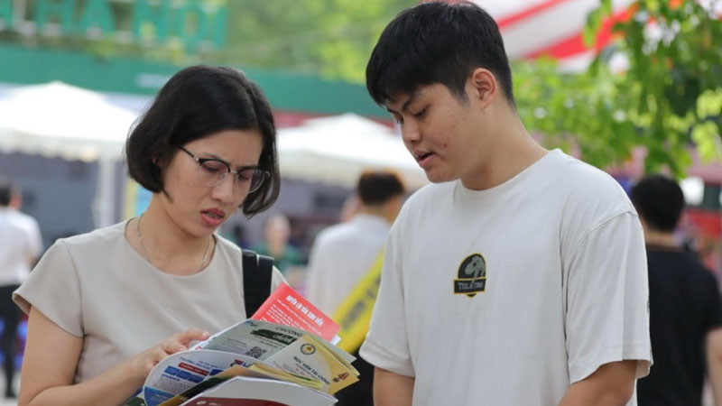 Điểm sàn đại học ngành Y năm 2025 giảm mạnh so với năm trước