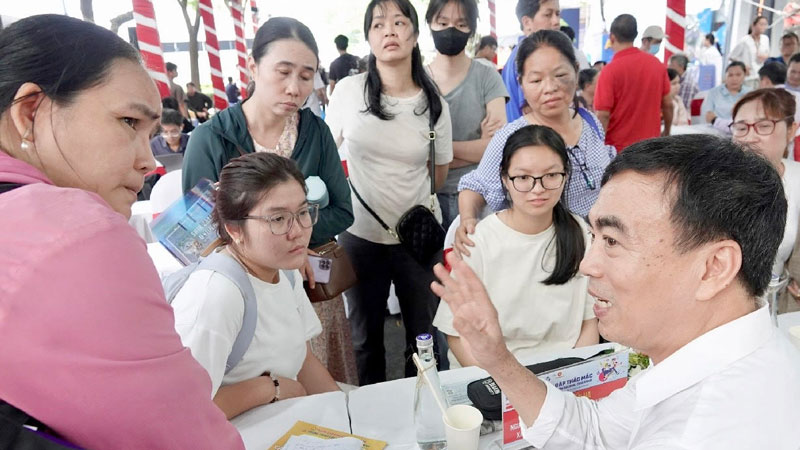 Các trường đại học đua mở thêm nhiều ngành học mới hấp dẫn
