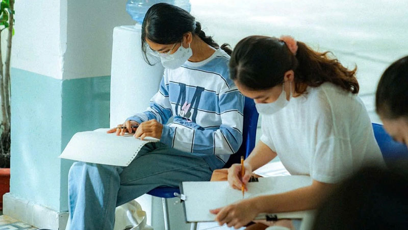 Phải thi đánh giá đầu vào chọn môn lớp 10: Phụ huynh lo lắng, trường nói gì?