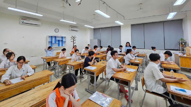 TUYỂN SINH ĐẠI HỌC 2025: Gần 850.000 thí sinh đăng ký xét tuyển