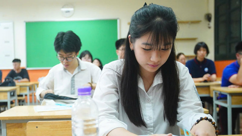 Có nên bỏ kỳ thi hai trong một?