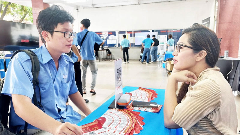 Tuyển sinh cao đẳng ra sao?