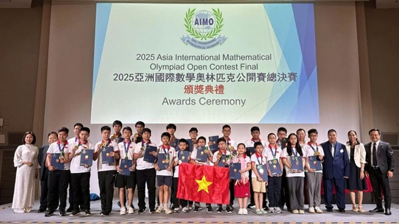 Học sinh Việt Nam vô địch tại Đấu trường toán học châu Á