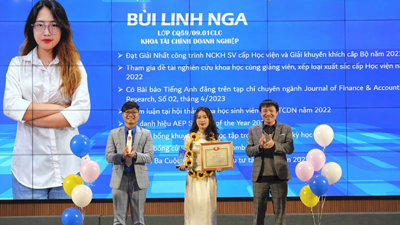 Thủ khoa tốt nghiệp với điểm gần tuyệt đối của Học viện Tài chính