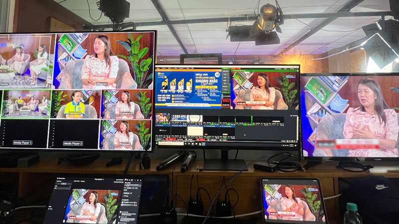 Nhiều trường ĐH- CĐ đầu tư khủng cho phiên livestream công bố điểm chuẩn 2025