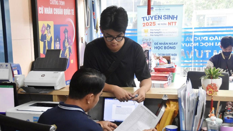 Tăng lọc ảo, mất thời gian, thí sinh căng thẳng