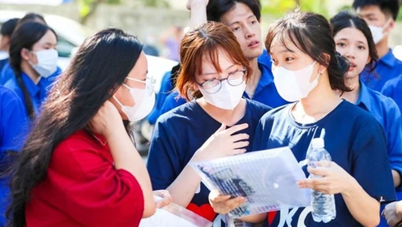 Cơn sốt IELTS và cuộc đua vào đại học