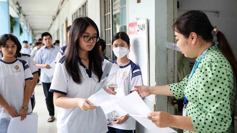 Tuyển sinh ĐH 2025: Rắc rối đến từ đâu?