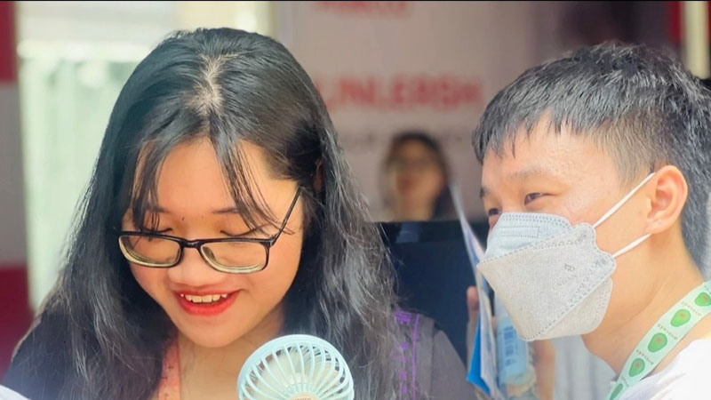 Điểm chuẩn một ngành học cao hơn cả điểm của thủ khoa, vì sao?