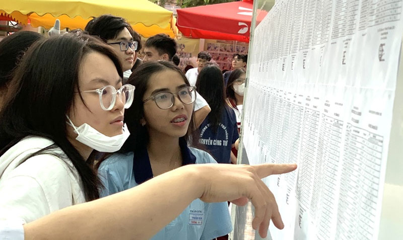 Vì sao mùa tuyển sinh đại học 2025 rối loạn?