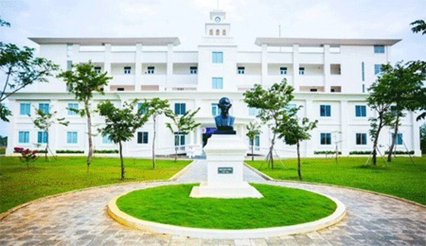 Trường Đại học Phan Châu Trinh