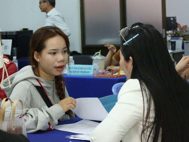 Hàng ngàn việc làm chờ ứng viên, có vị trí lương đến 50 triệu đồng/tháng