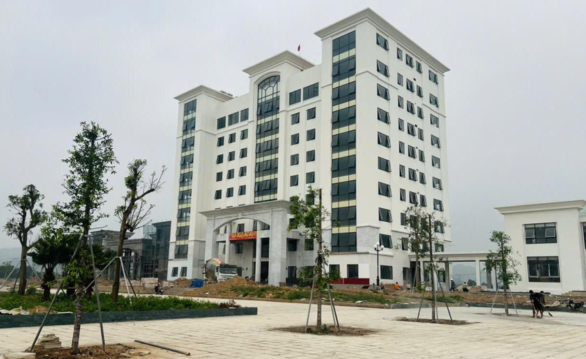 Trường Đại học Hoa Lư