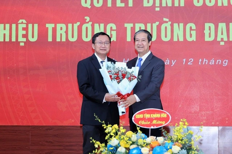 Tiến sĩ Quách Hoài Nam là tân Hiệu trưởng Trường ĐH Nha Trang