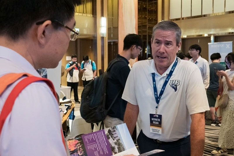 ĐH Mỹ rộng cửa tuyển người Việt, nhiều trường mở học bổng riêng, thêm hỗ trợ