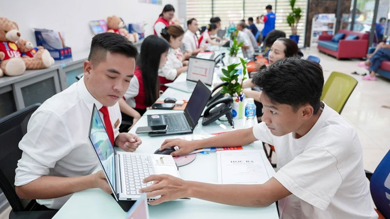 Thí sinh xét tuyển đại học bằng học bạ nhiều chưa từng có