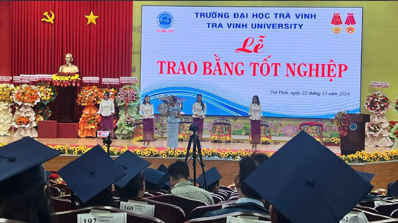 Bùng nổ đào tạo đại học không chính quy
