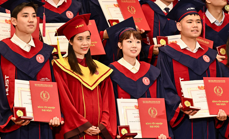 Nghịch lý tỷ lệ sinh viên xuất sắc