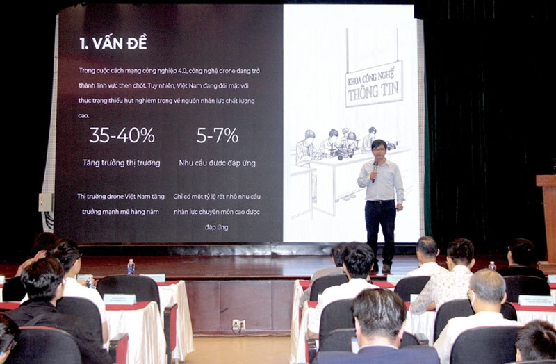 Thiếu hụt nghiêm trọng nhân lực trình độ trong lĩnh vực công nghệ drone