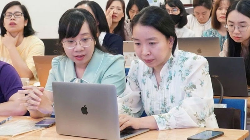 Muốn tổ chức thi đánh giá năng lực ngoại ngữ, phải có ít nhất 70 đề