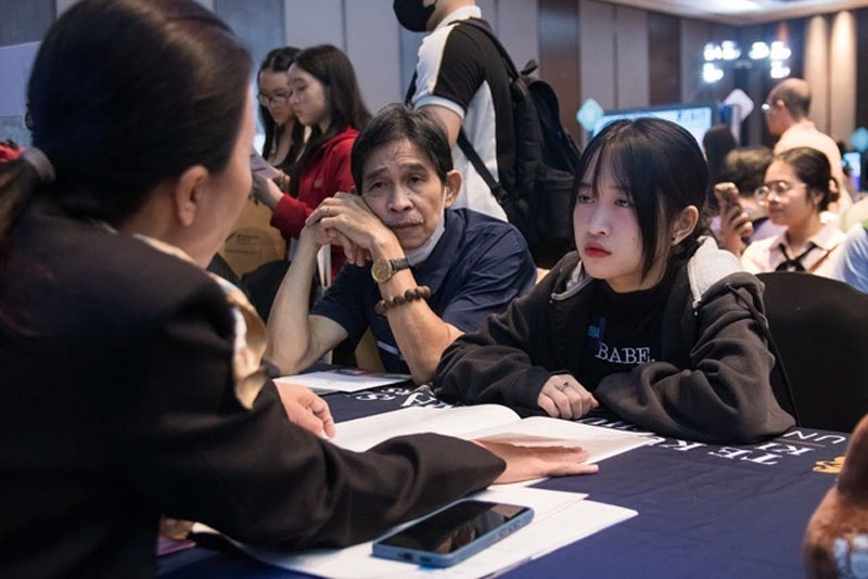 New Zealand từ chối hơn 1/3 đơn xin visa du học của người Việt ở hai nhóm