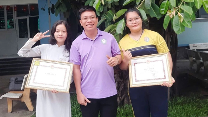 Từ cú trượt lớp 10 đến thủ khoa đầu vào đại học