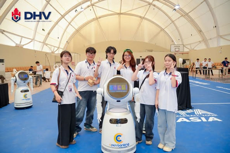 Bùng nổ năng lượng tại Hội trại 2025 Trường Đại học Hùng Vương Thành phố Hồ Chí Minh (DHV)