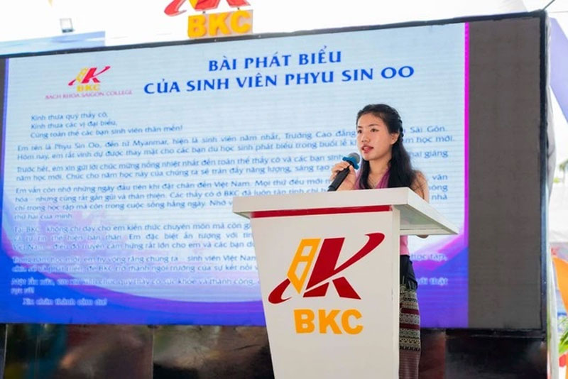 Việt Nam được xướng tên là quốc gia du học tiềm năng bên cạnh Mỹ, Úc