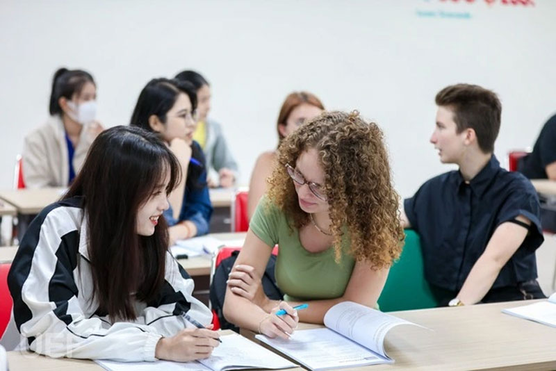 Việt Nam được xướng tên là quốc gia du học tiềm năng bên cạnh Mỹ, Úc