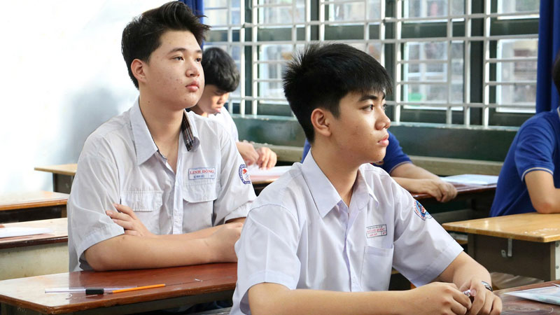 Thi lớp Mười sau sáp nhập: Không để học sinh bỡ ngỡ với cấu trúc đề mới