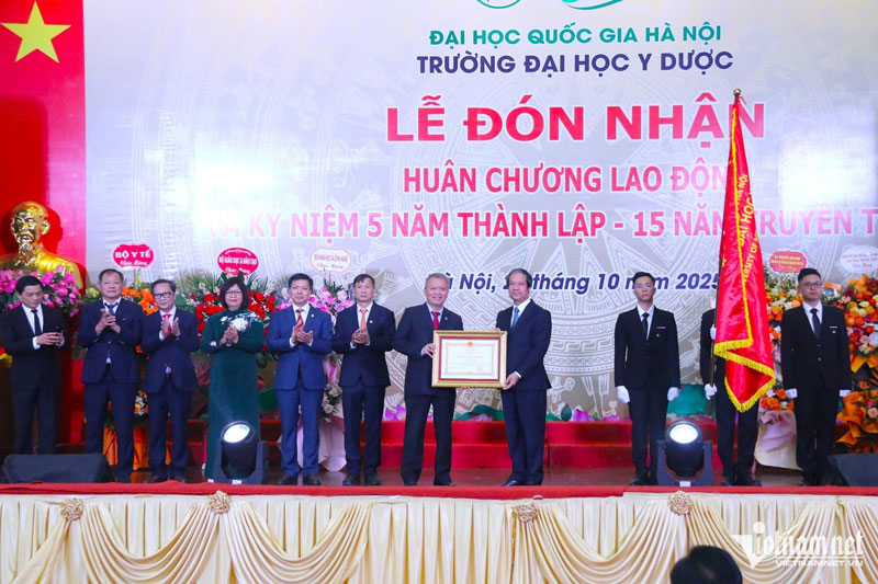 3 giám đốc bệnh viện lớn là Phó Hiệu trưởng Trường ĐH Y Dược - ĐHQGHN