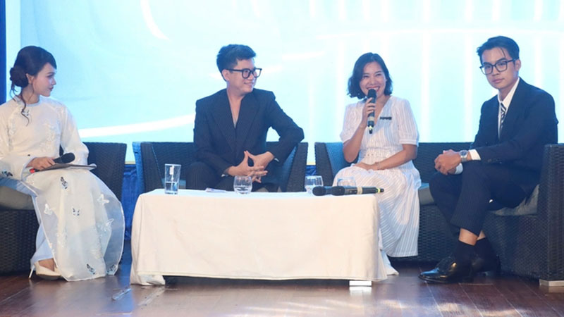 AI lên ngôi, sinh viên học cách trả lời Tôi là ai như thế nào?