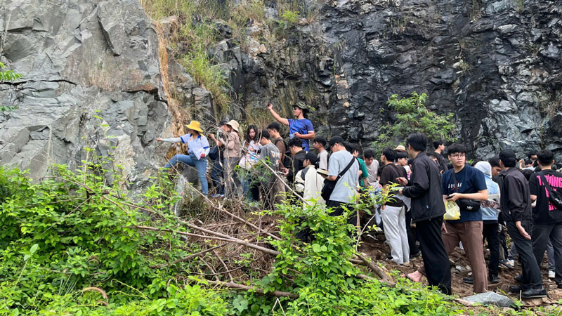 Hành trình thực địa môn Khoa học Trái đất: trải nghiệm mở mang tầm nhìn và kết nối tri thức với thế giới tự nhiên