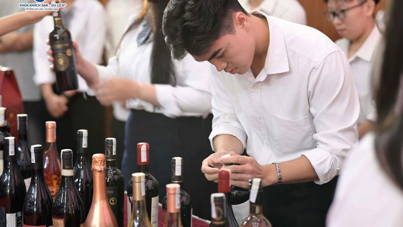 Trường đại học phải thiết kế lại chương trình đào tạo