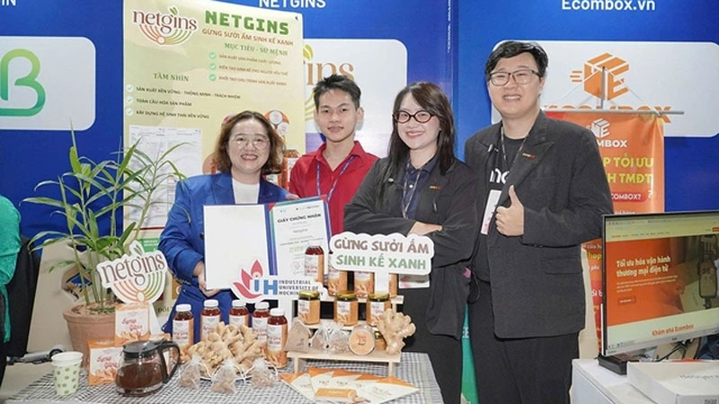 Dự án gừng xanh giúp nhóm sinh viên giành hat-trick giải thưởng