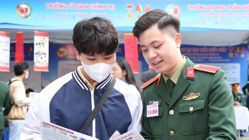 Thêm trường quân đội bỏ xét tuyển tổ hợp C00