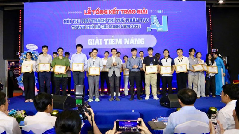 TP. Hồ Chí Minh Vinh danh Trí tuệ trẻ tại AI Challenge 2025: Bệ phóng vững chắc cho Đô thị thông minh