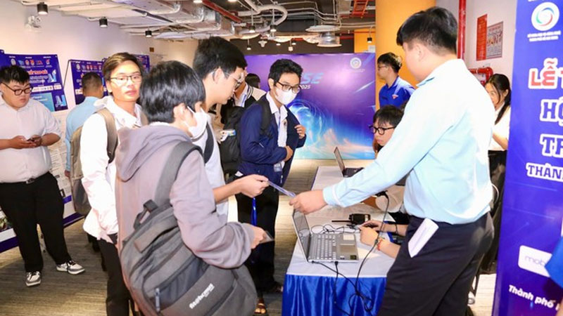 TP. Hồ Chí Minh Vinh danh Trí tuệ trẻ tại AI Challenge 2025: Bệ phóng vững chắc cho Đô thị thông minh