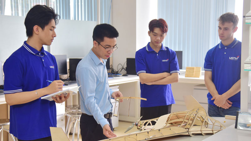 Trường đại học Việt Pháp nhận hồ sơ xét tuyển đại học từ 28.1