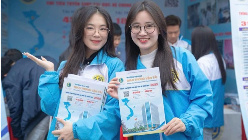 ĐH Giao thông vận tải siết xét học bạ, bỏ quy đổi IELTS