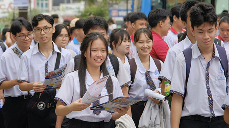 Hơn 10 ngàn học sinh được tư vấn nghề nghiệp tại Ngày hội Cùng bạn quyết định tương lai 2026