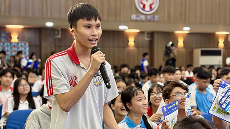 Hơn 10 ngàn học sinh được tư vấn nghề nghiệp tại Ngày hội Cùng bạn quyết định tương lai 2026